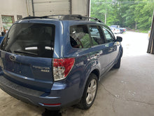 Load image into Gallery viewer, AC COMPRESSOR Subaru Impreza Forester 2008 08 2009 09 2010 10 2011 11 - DG135137
