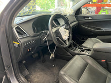 Load image into Gallery viewer, AC Compressor Hyundai Tucson 2017 - DG135376

