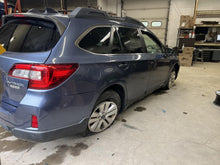 Load image into Gallery viewer, AC A/C AIR CONDITIONING COMPRESSOR Subaru Legacy 13 14 15 16 - DG137315
