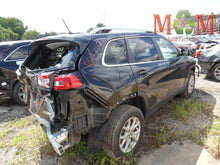 Load image into Gallery viewer, ECU ECM COMPUTER Jeep Cherokee Mercedes-Benz 200 2015 15 - MM887607
