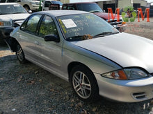 Load image into Gallery viewer, TRANSMISSION Chevrolet Cavalier Pontiac Sunfire 2002 02 VIN 4 - MM898322
