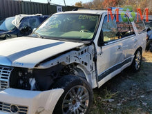 Load image into Gallery viewer, FRONT TEMPERATURE CONTROLS Lincoln Navigator 07 08 09 10 - MM909797
