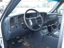 Load image into Gallery viewer, TRANSFER CASE CONTROL MODULE COMPUTER Avalanche 1500 Avalanche 99-02 - NW26425

