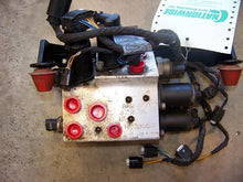 Load image into Gallery viewer, FUSE BOX 745i 745li 750i 750il 750LI 760li Alpina B7 02-08 Trunk Mounted - NW65342
