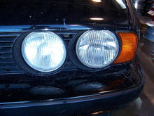 Load image into Gallery viewer, Park Lamp Light  BMW 525I 1993 - NW82184

