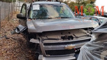 Load image into Gallery viewer, GRILLE Avalanche 1500 Suburban 1500 Suburban 2500 Tahoe 07-14 - MM1042604
