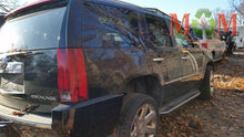 Load image into Gallery viewer, Temperature Controls Cadillac Escalade 2007 - MM1047619
