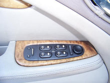 Load image into Gallery viewer, RADIO JAGUAR S TYPE 2000 00 01 02 03 AM FM CASSETTE - NW137794
