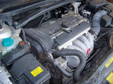 Load image into Gallery viewer, RADIATOR FAN ASSEMBLY Volvo V70 2001 01 02 03 Non Turbo - NW64726
