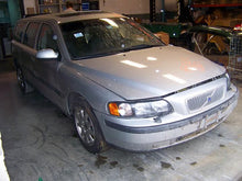 Load image into Gallery viewer, RADIATOR FAN ASSEMBLY Volvo V70 2001 01 02 03 Non Turbo - NW64726
