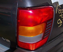 Load image into Gallery viewer, AMPLIFIER Jeep Grand Cherokee 2003 03 2004 04 - NW135129
