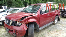 Load image into Gallery viewer, RADIO Nissan Pathfinder 2005 05 2006 06 2007 07  AM FM CD - MM1110810
