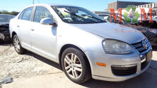 Load image into Gallery viewer, ENGINE Volkswagen Beetle Jetta Rabbit golf 05 06 07 08 09 10 11 2.5L - MM1149300
