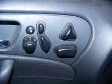 Load image into Gallery viewer, RADIO C230 C240 C32 C320 CLK320 CLK430 CLK500 CLK55 2001-2004 - NW138469
