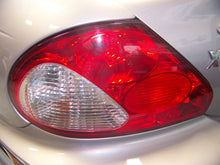 Load image into Gallery viewer, Radio Jaguar X Type 2003 03 AM FM - NW137857
