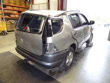 Load image into Gallery viewer, RADIO Mercedes ML320 ML420 1998 98 1999 99 AM FM - NW138952
