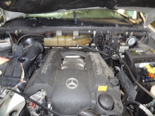 Load image into Gallery viewer, RADIO Mercedes ML320 ML420 1998 98 1999 99 AM FM - NW138952
