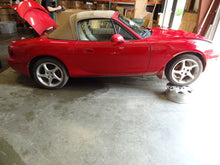 Load image into Gallery viewer, RADIATOR FAN ASSEMBLY Mazda Miata 1999 99 2000 00 01 02 03 04 05 Right - NW64253
