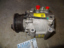 Load image into Gallery viewer, POWER STEERING PUMP S Type 2001 01 2002 02 03 04 - 08 - NW163544
