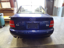 Load image into Gallery viewer, RADIO Audi A4 S4 1999 99 2000 00 2001 01 02 AM/FM/CASS - NW135871
