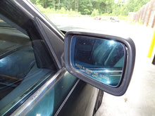 Load image into Gallery viewer, PARKLAMP 525i 530i 535i M5 89 90 91 92 93 94 95 Right - NW82185
