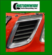 Load image into Gallery viewer, ECU ECM COMPUTER Saab 9-2X 2005 05 Manual - NW62178
