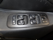 Load image into Gallery viewer, FRONT SPINDLE Volvo XC90 2003 03 04 05 06 - 10 Left - NW167573
