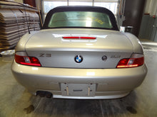 Load image into Gallery viewer, Fog Light BMW 540i 525i Z3 1996 96 1997 97 1998 98 1999 99 00 01 02 03 Right - NW82499
