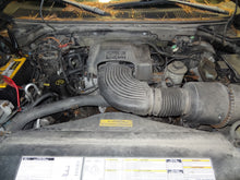 Load image into Gallery viewer, Grille Lincoln Navigator 1999 - NW97960
