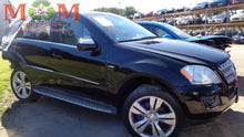 Load image into Gallery viewer, FRONT DOOR WINDOW REGULATOR POWER Gl320 Gl350 Gl450 Gl550 06-12 Right - MM1308423
