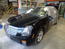 Load image into Gallery viewer, RADIATOR Cadillac CTS 2004 04 2005 05 2006 06 AT - NW131570

