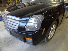 Load image into Gallery viewer, RADIATOR Cadillac CTS 2004 04 2005 05 2006 06 AT - NW131570
