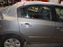 Load image into Gallery viewer, AIR CLEANER BOX Nissan Sentra 07 08 09 10 11 12 - NW3731
