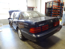 Load image into Gallery viewer, AIR BAG COMPUTER Lexus LS400 1993 93 1994 94 - NW33606
