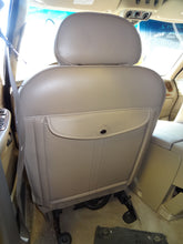 Load image into Gallery viewer, Radio Lincoln Navigator 2000 - NW135403
