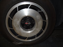 Load image into Gallery viewer, Info-Gps Screen Chevrolet Corvette 1984 - NW104419
