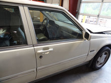 Load image into Gallery viewer, Radio Antenna  VOLVO 960 1997 - NW7927
