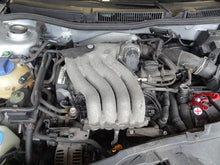 Load image into Gallery viewer, FRONT DOOR GLASS Golf Jetta 99 00 01 02 03 - 08 Right - NW75756
