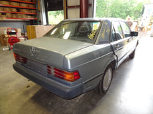 Load image into Gallery viewer, OIL PAN Mercedes 190 1985 85 1986 86 1987 87 88 89 90 91 92 93 - NW119633
