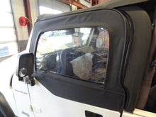 Load image into Gallery viewer, SIDE MARKER LAMP LIGHT Jeep TJ Wrangler 1997-2006 Left - NW81613
