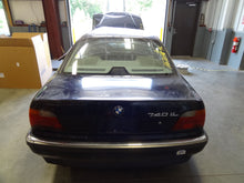 Load image into Gallery viewer, CD CHANGER BMW 740i 750i 1993 93 1994 94 95 96 97 98 - NW136636
