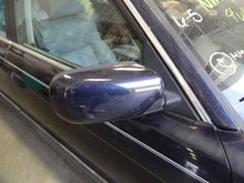 Load image into Gallery viewer, CD CHANGER BMW 740i 750i 1993 93 1994 94 95 96 97 98 - NW136636
