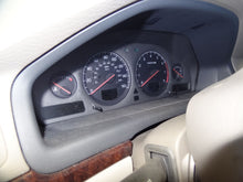 Load image into Gallery viewer, SIDE MARKER LAMP LIGHT C70 S60 S70 S80 XC70 99-06 Fender Mounted Right - NW83809
