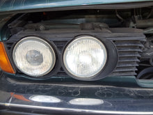 Load image into Gallery viewer, Park Lamp Light  BMW 740I 1993 - NW82389

