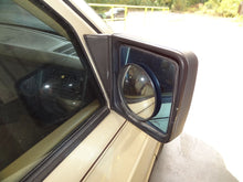 Load image into Gallery viewer, Radio Antenna  MERCEDES 190 1985 - NW7837
