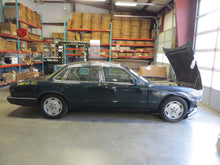 Load image into Gallery viewer, Radio Antenna Jaguar XJ6 1997 - NW7776
