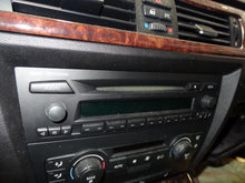 Load image into Gallery viewer, SPEEDOMETER CLUSTER BMW 323i 330i 325i 2006 06 - NW159678
