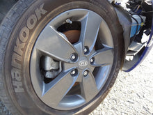 Load image into Gallery viewer, RADIATOR FAN ASSEMBLY Forte 2010 10 2011 11 2012 12 2.4L - NW64168
