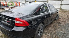 Load image into Gallery viewer, ECU ECM COMPUTER Volvo V70 XC90 S70 S80 2008 08 2009 09 2010 10 - MM1358721

