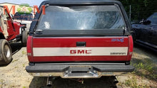 Load image into Gallery viewer, [INVENTORYCAR_YEAR_MAKE_MODEL] TRANSFER CASE - MM1401741
